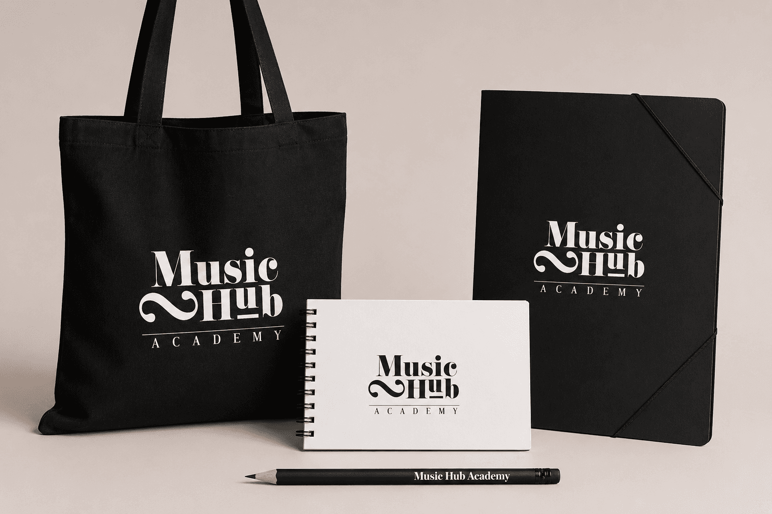 Pakiet startowy Music Hub Academy — torba, szkicownik, notes i ołówek